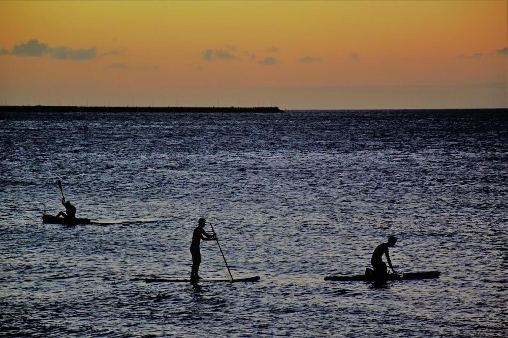 Remando ao por do sol