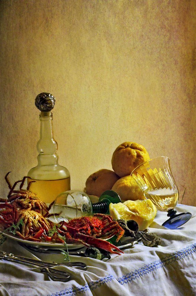 С крабами и вином