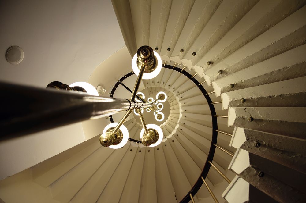 Обратная сторона лестницы