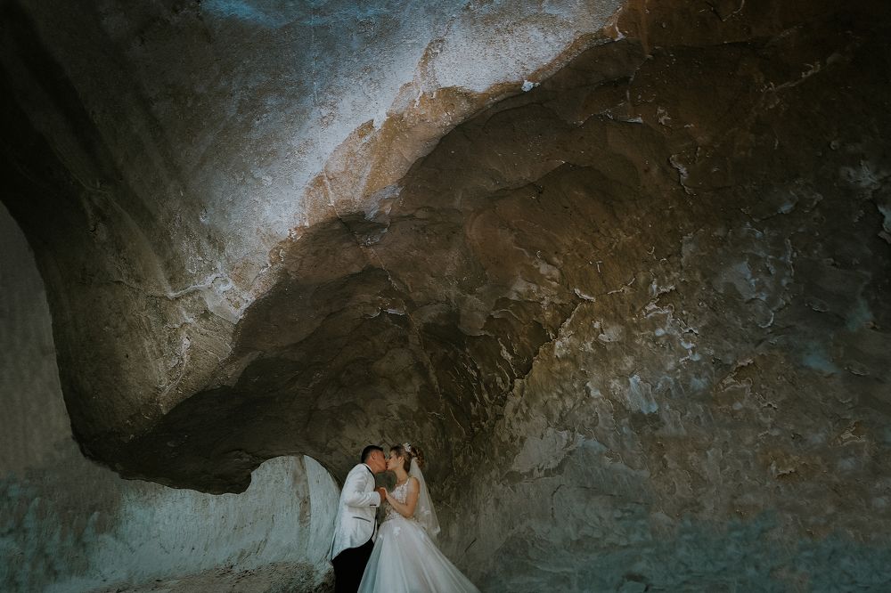 love - under the rock