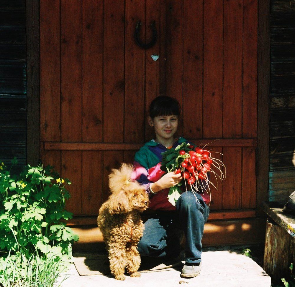 Ксюша, редиска и Раша.