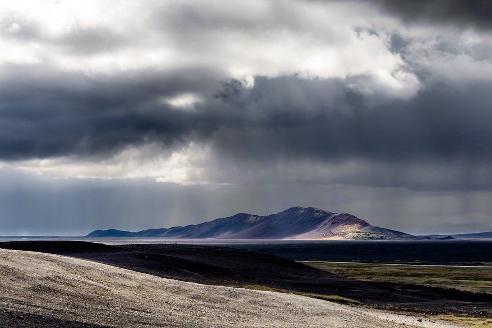 La tormenta en la montaña