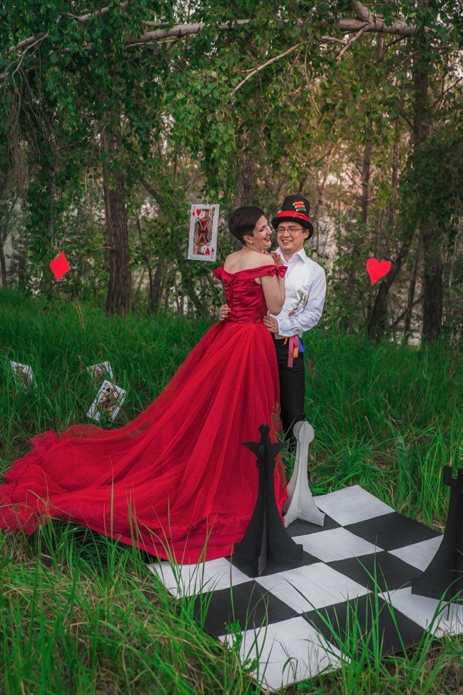 Шляпник и королева червей