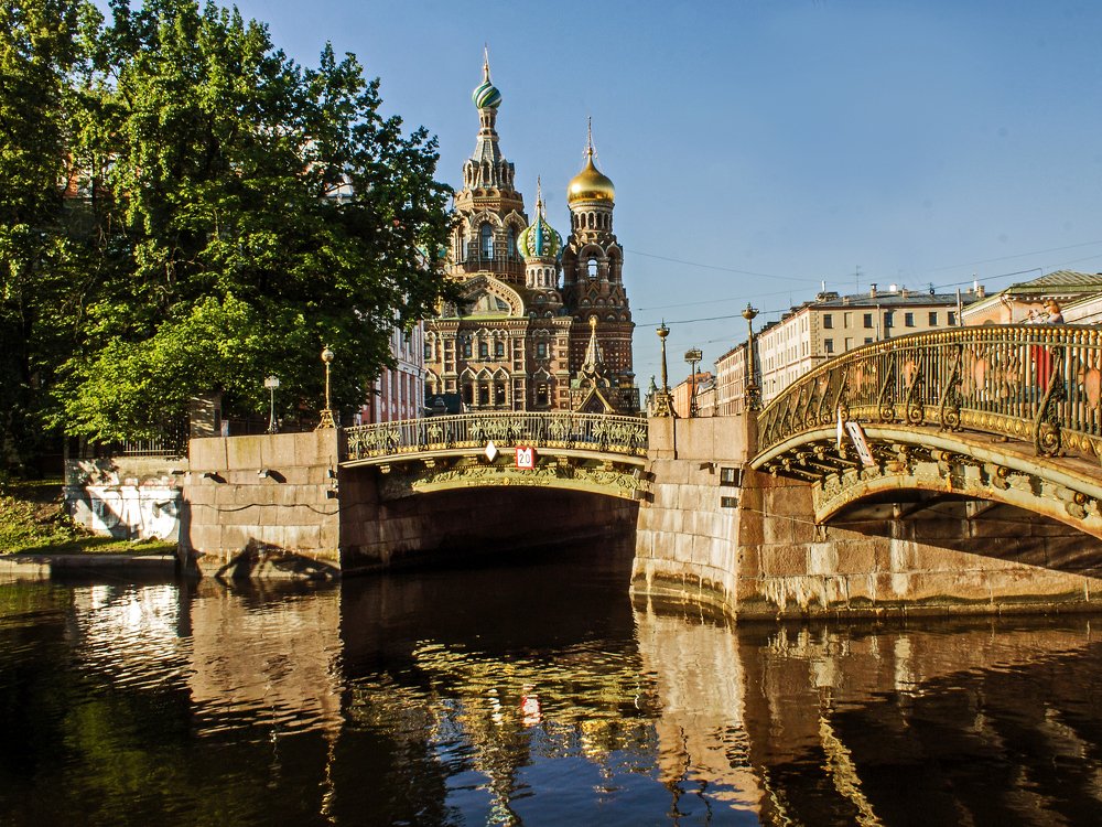 Театральный мост