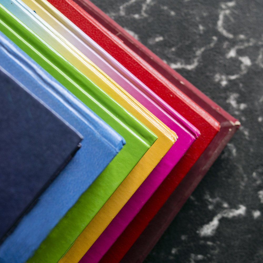 разноцветный