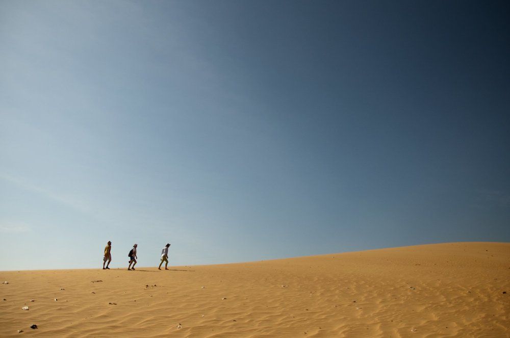 Песок и люди