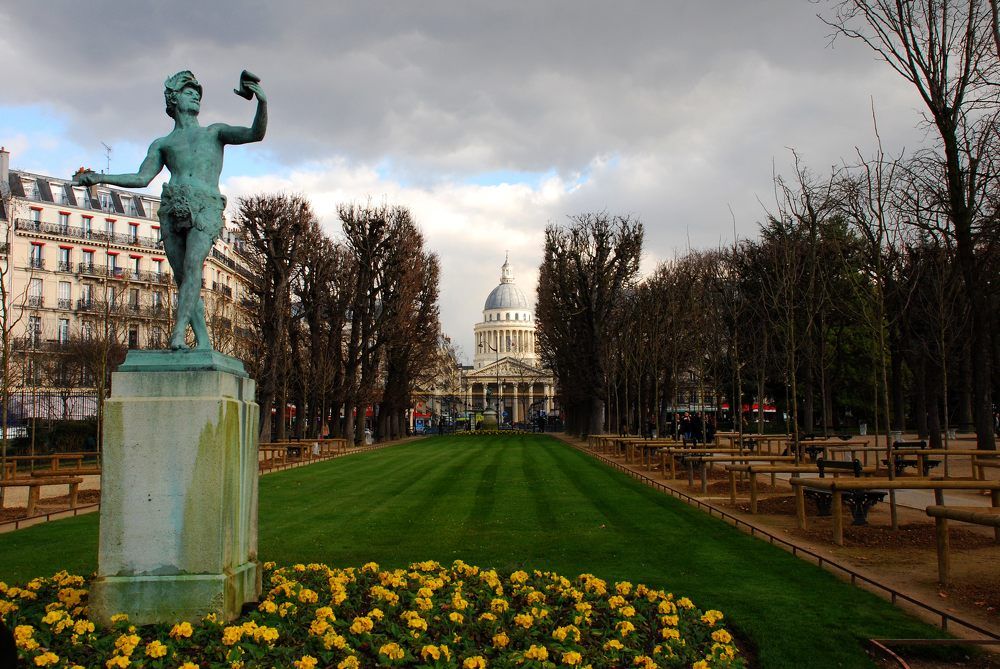 Город Париж/The city of Paris.