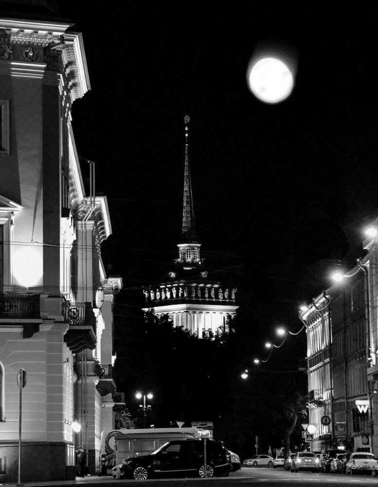 ЛУННОЕ АДМИРАЛТЕЙСТВО...