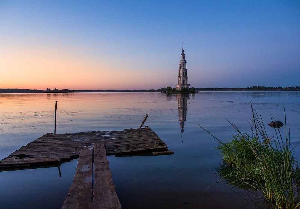 Вечер на Волге