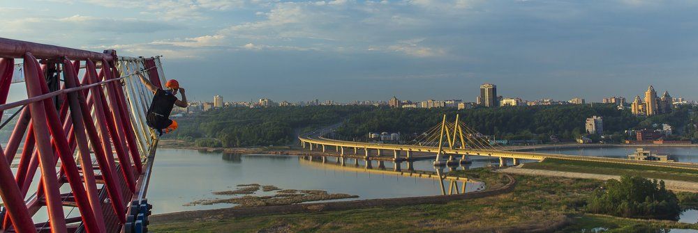 Высоко сижу - далеко гляжу