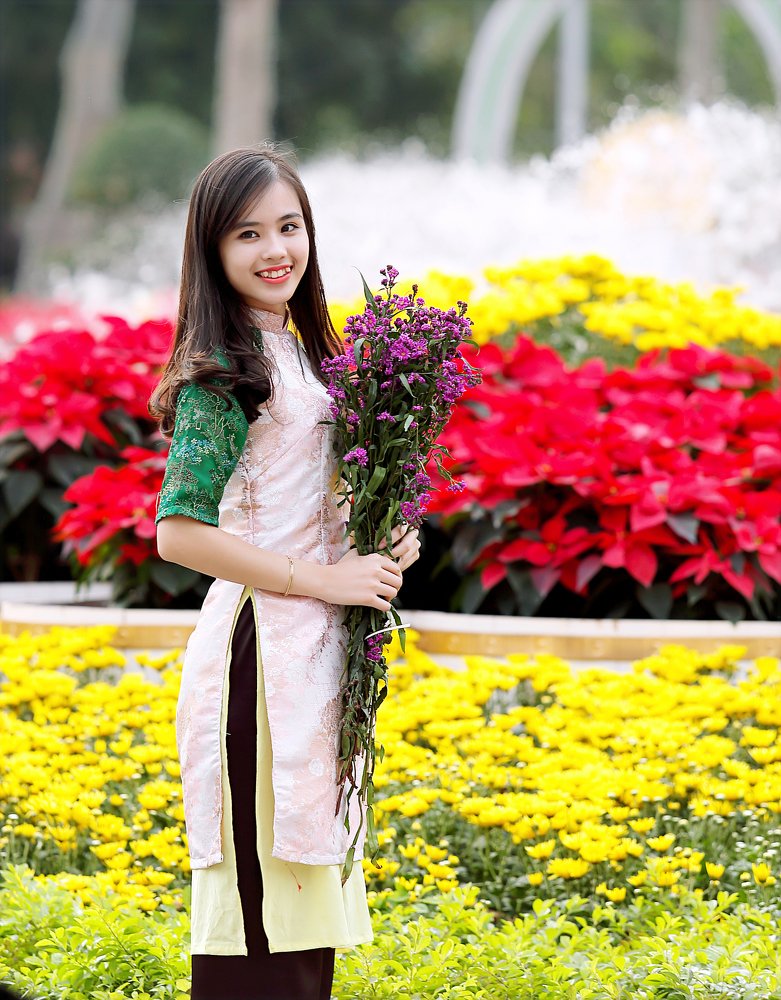 Photograph by Hiếu Hoàng