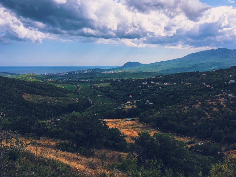 Views of Crimea