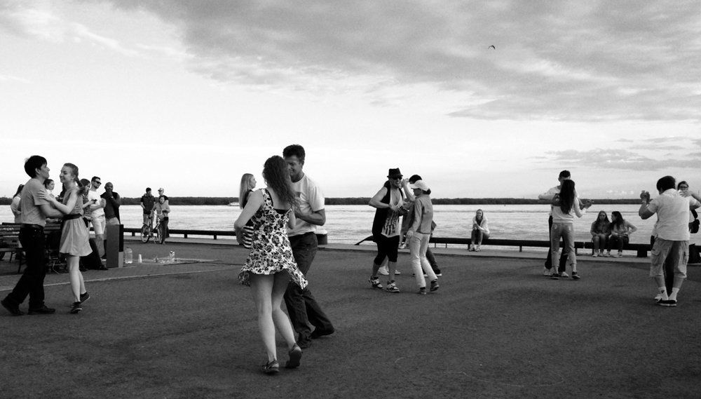 Зажигательные танцы