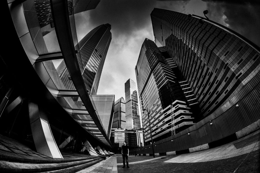 Человек в большом городе