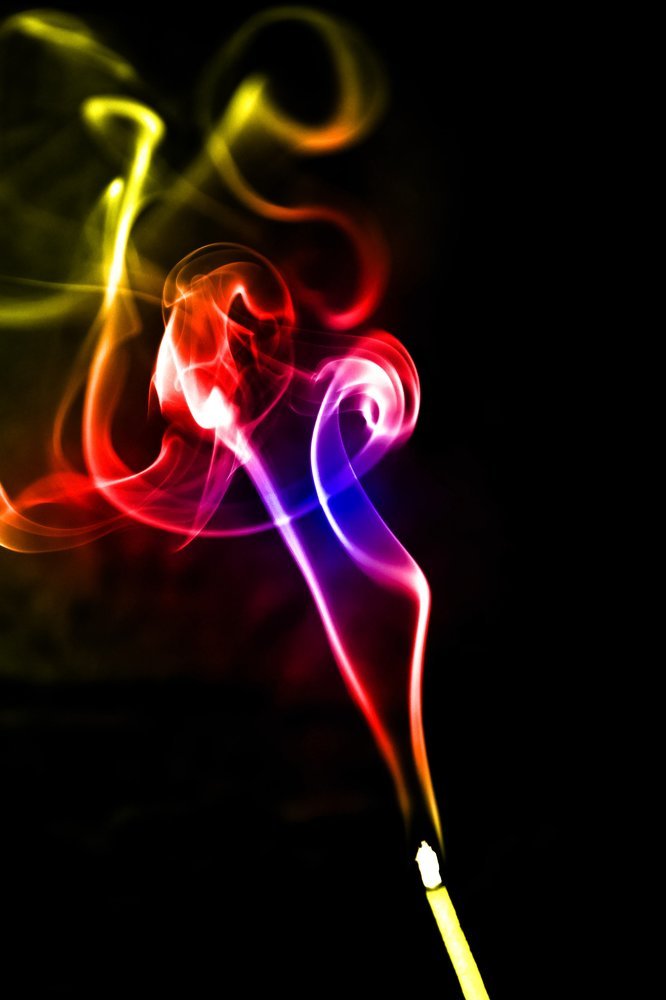 Дым танцует в цвете