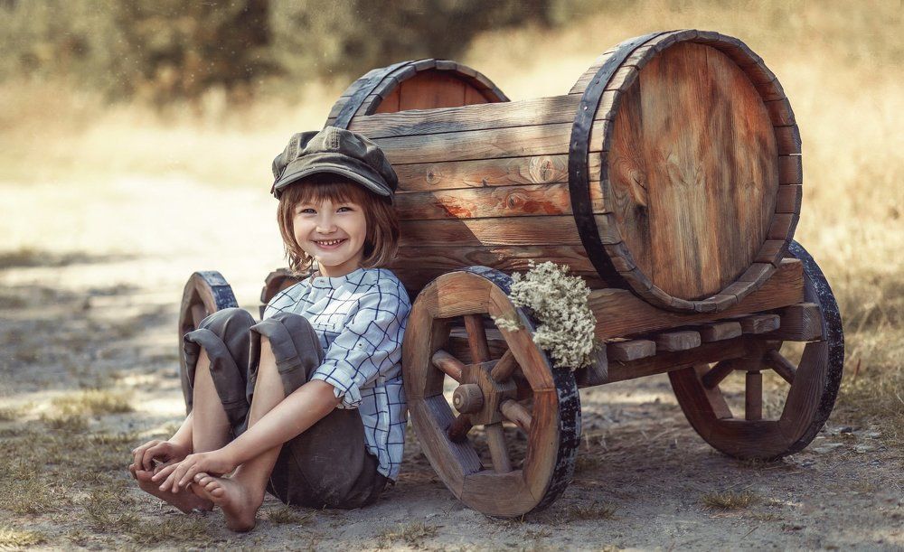 Босоногий мальчуган