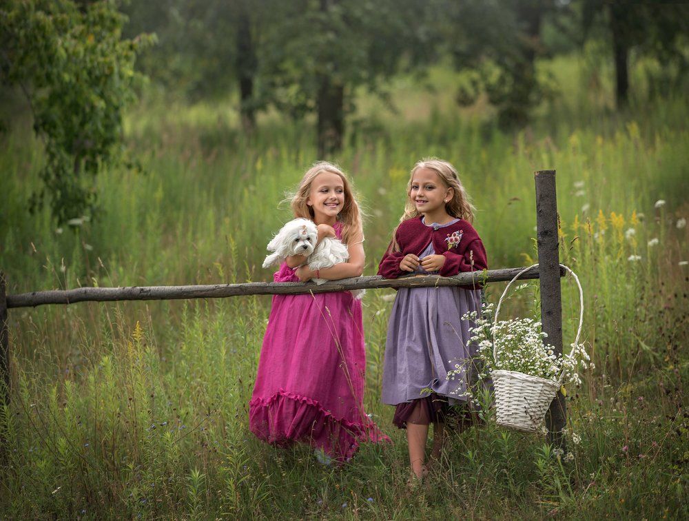 Две сестрёнки