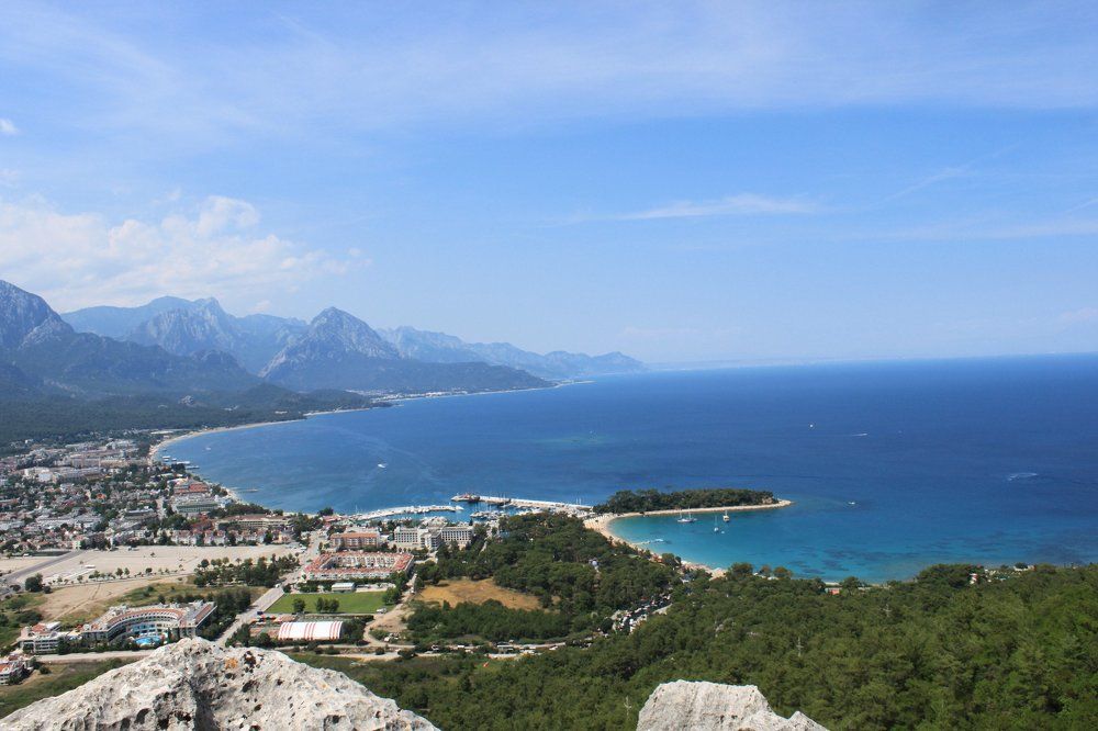 бескрайняя синева