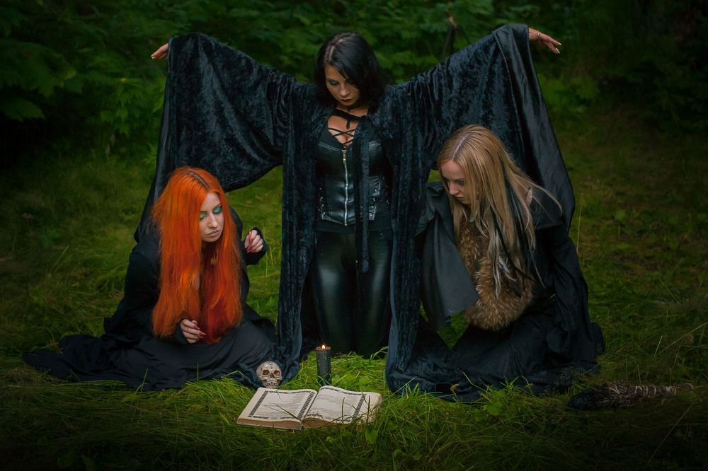 Колдовство