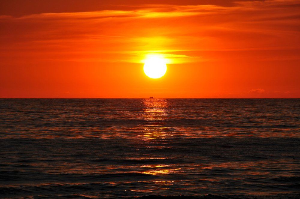 Янтарный закат на Балтике