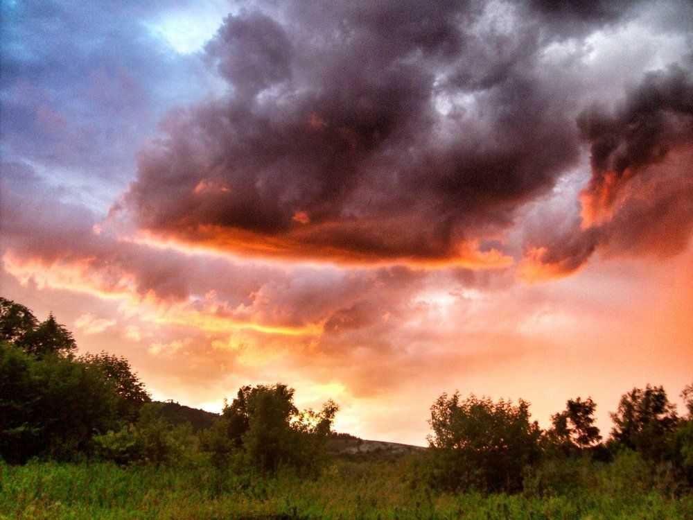 небо в огне