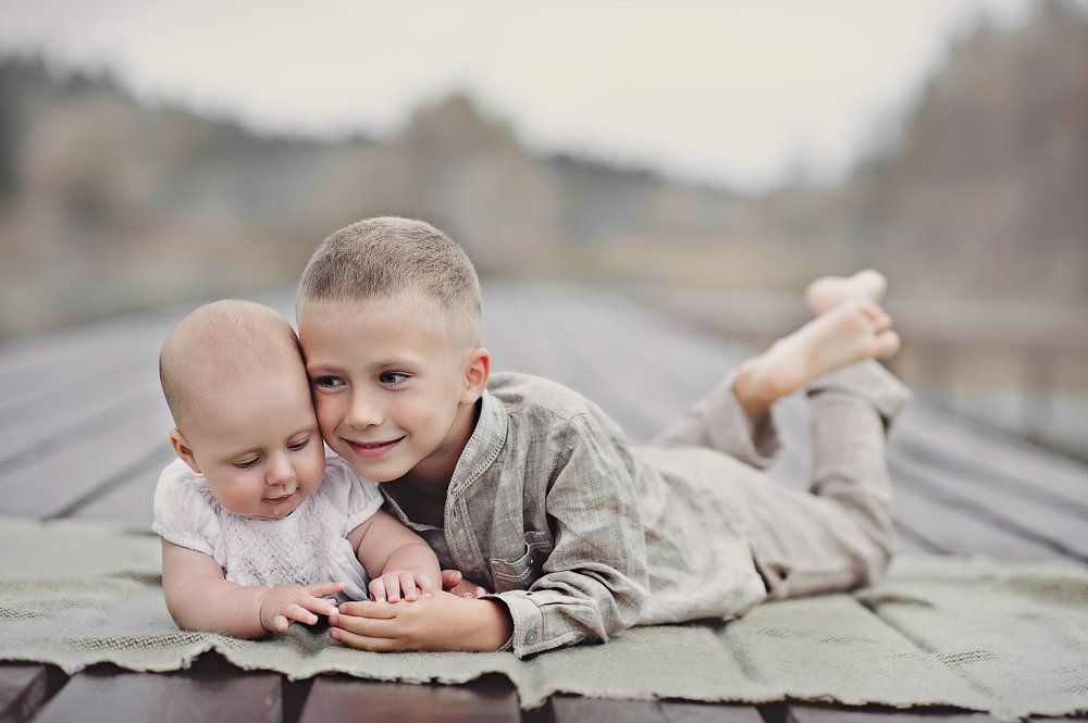 Старший брат