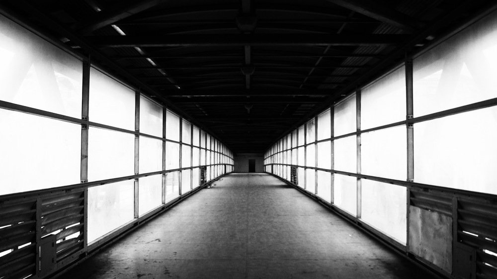 Железные дороги... Река..... Москва Сити.... Метро.....