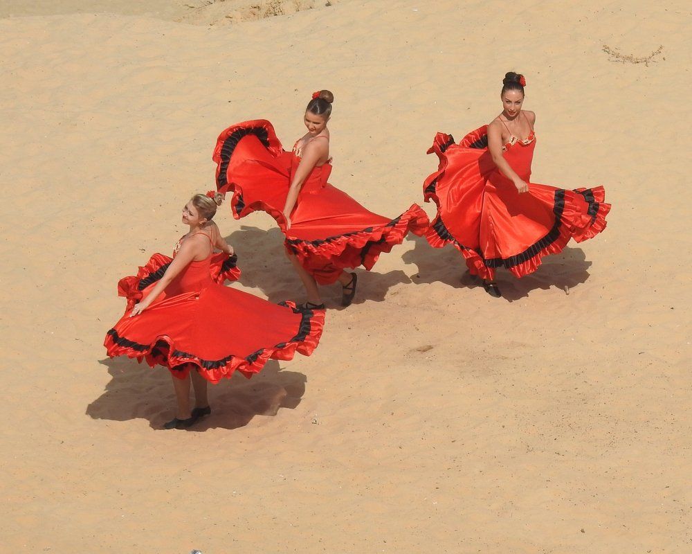 Девицы-красавицы