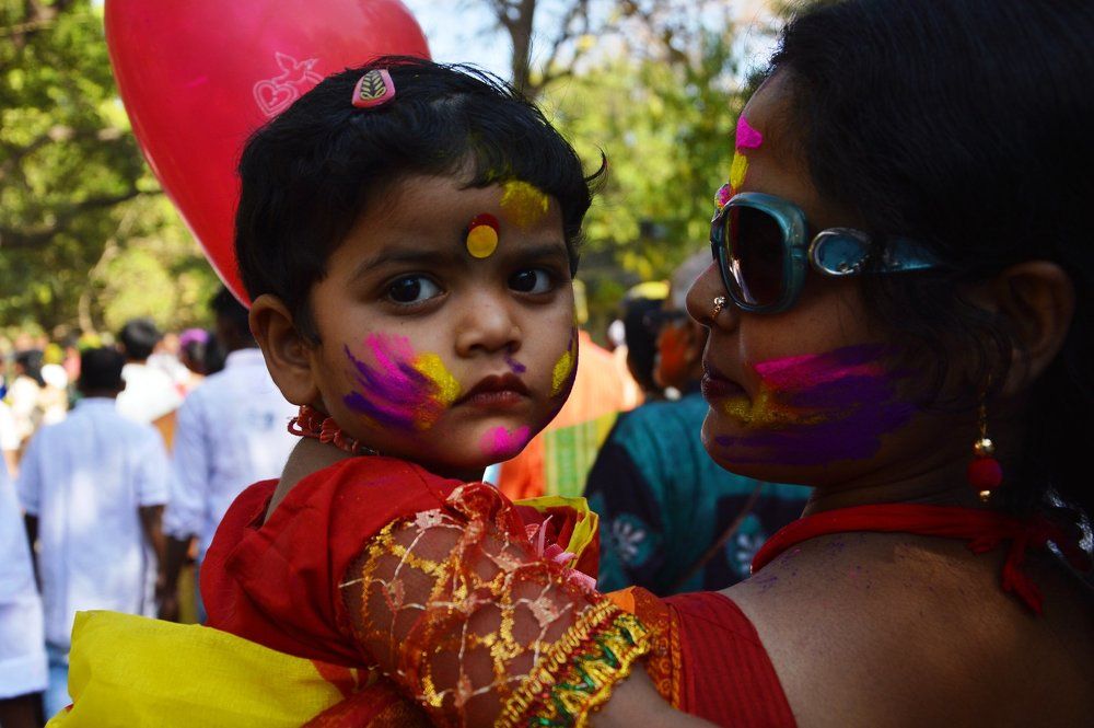 COLOURS OF LIFE - The ESSENCE Of LIVING