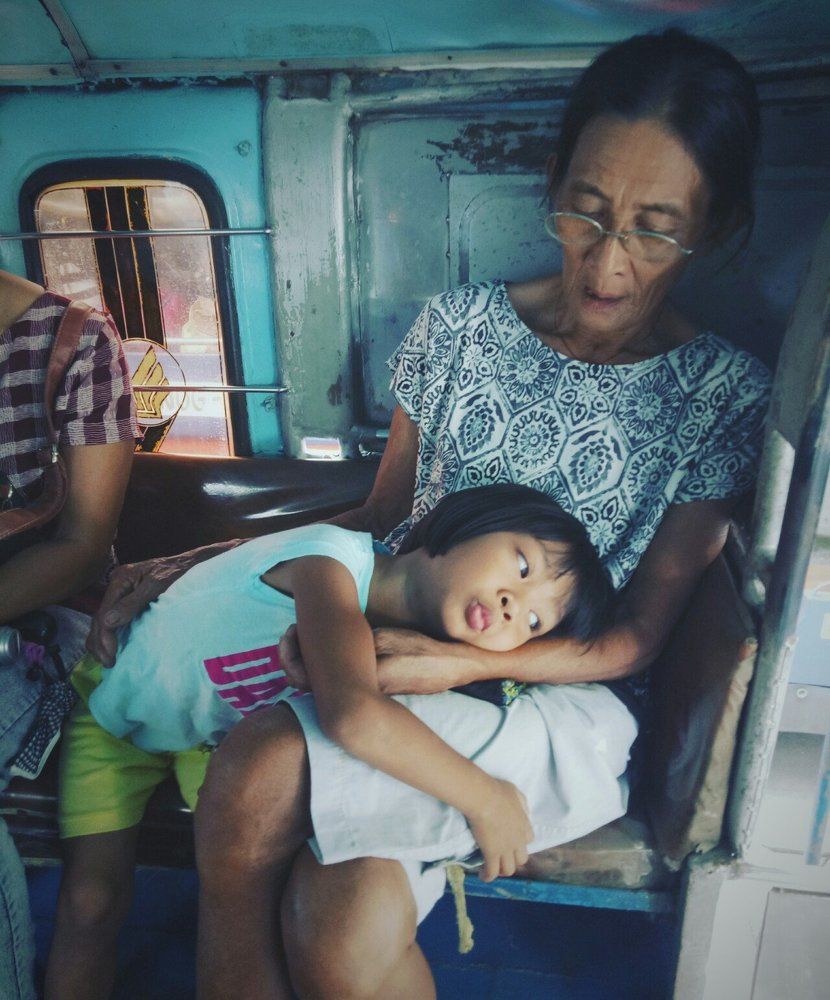 Sa Bisig ni Lola