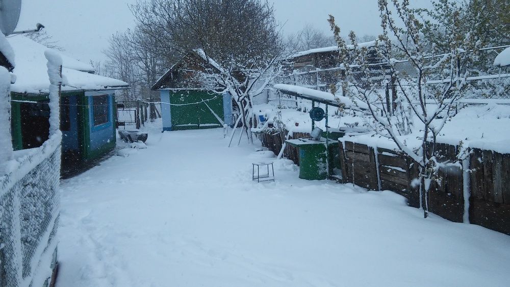 Апрельский снег