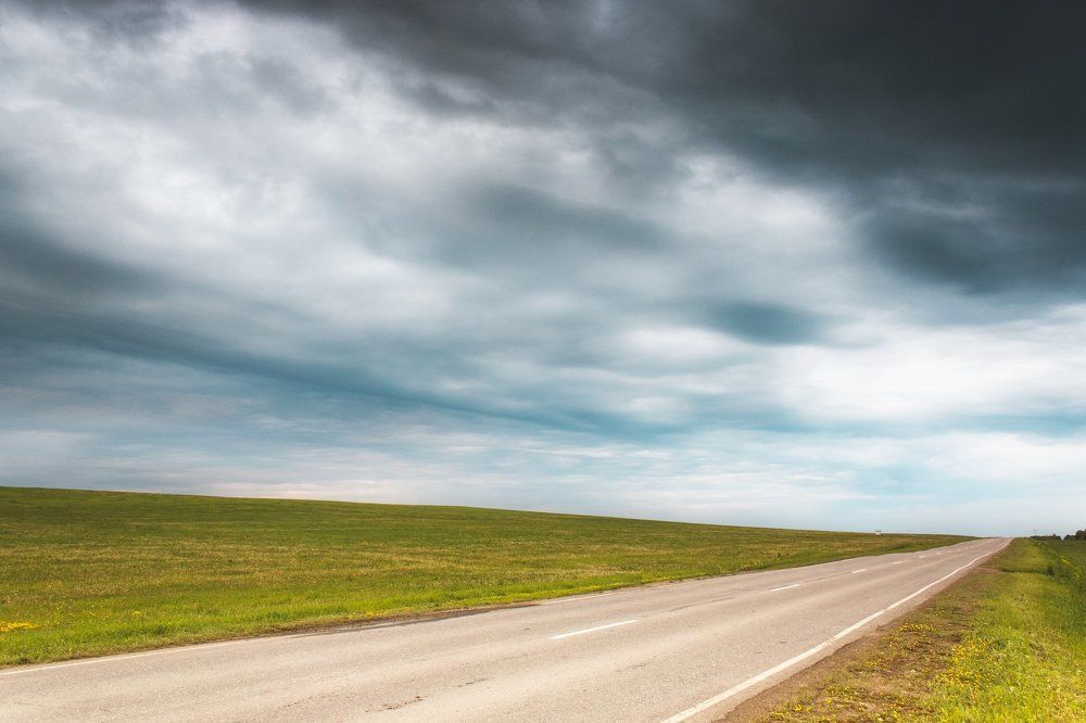 Дорога через поле