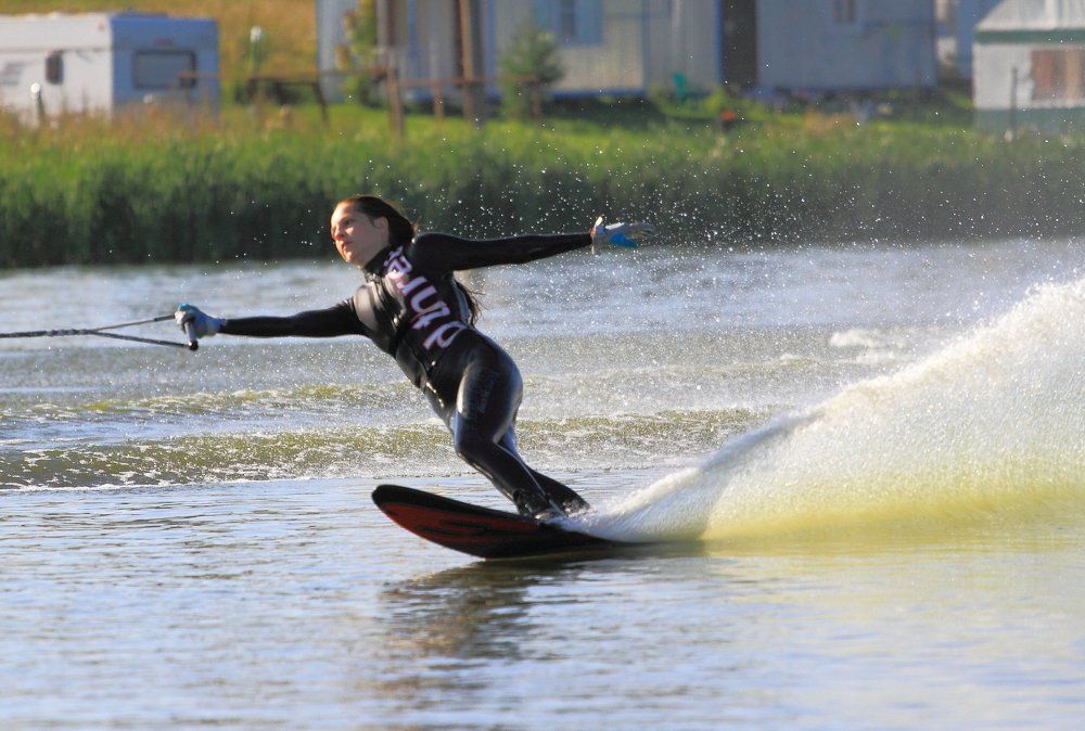 Воднолыжница