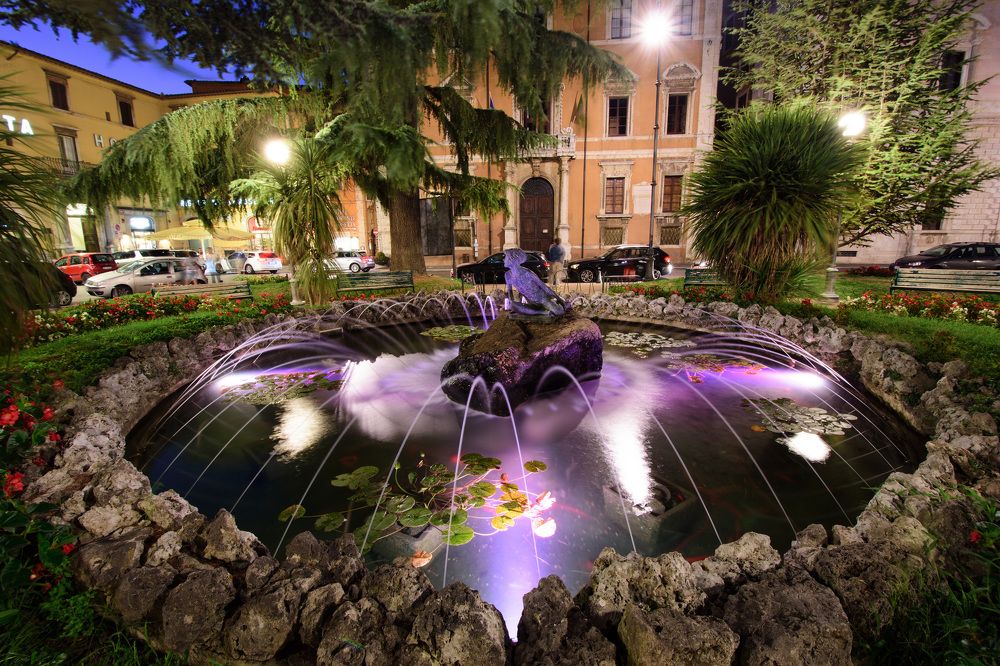 Giardino illuminato in piazza Italia - Perugia