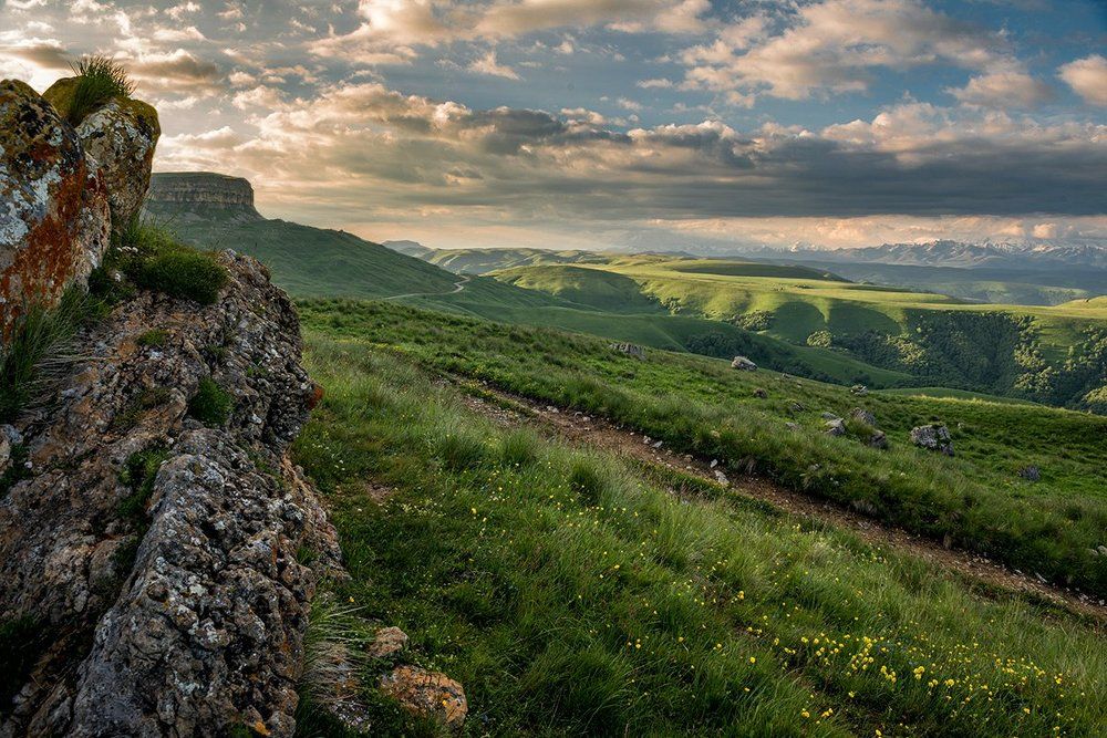 На перевале Гум-Баши (2040 м).
