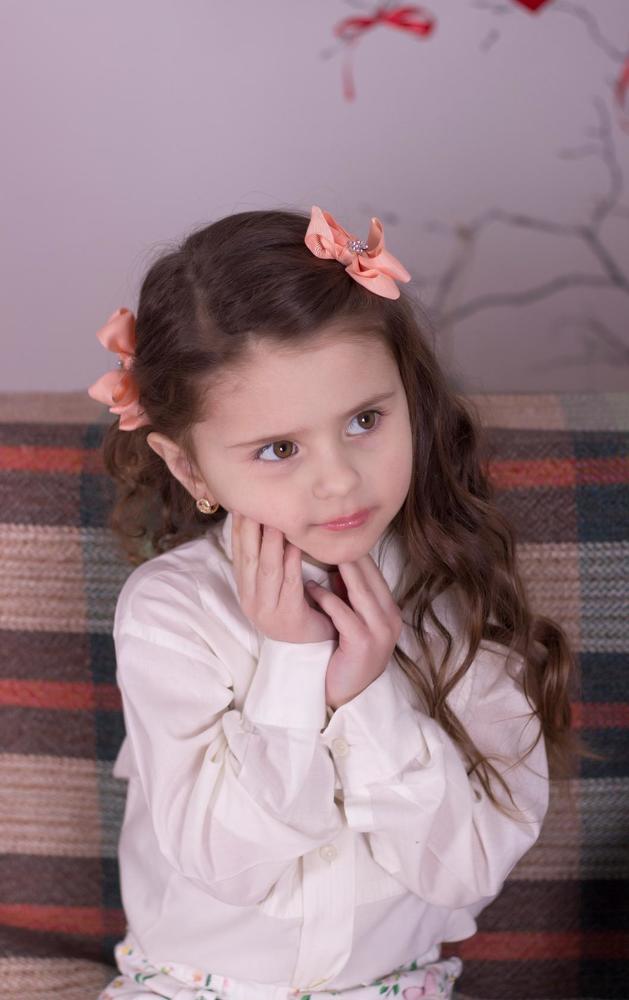 Задумчивая леди