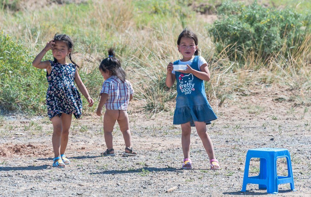 Монгольские дети.