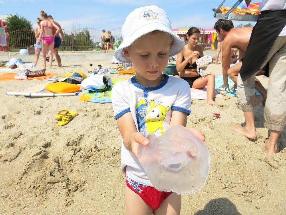 Мальчик и Медуза.