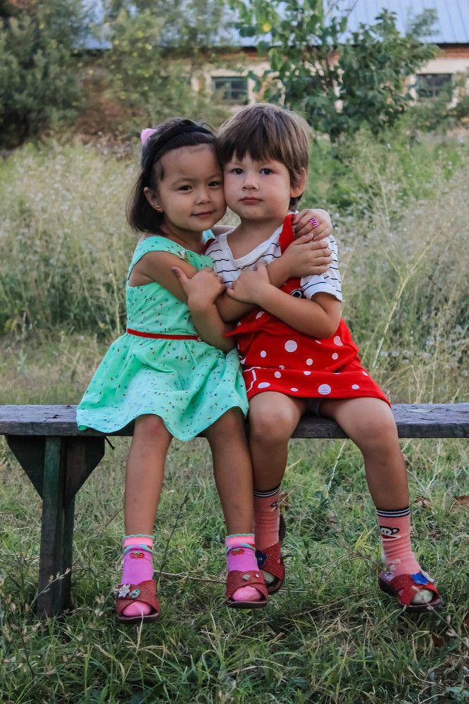 Родные сестры