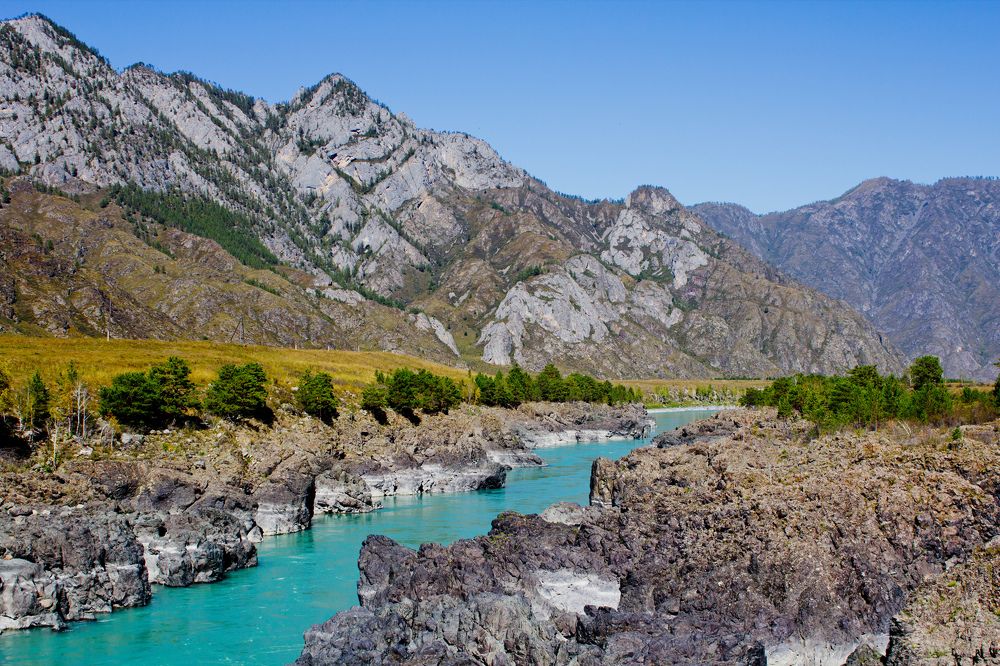 Космические пейзажи бирюзовой реки Катунь