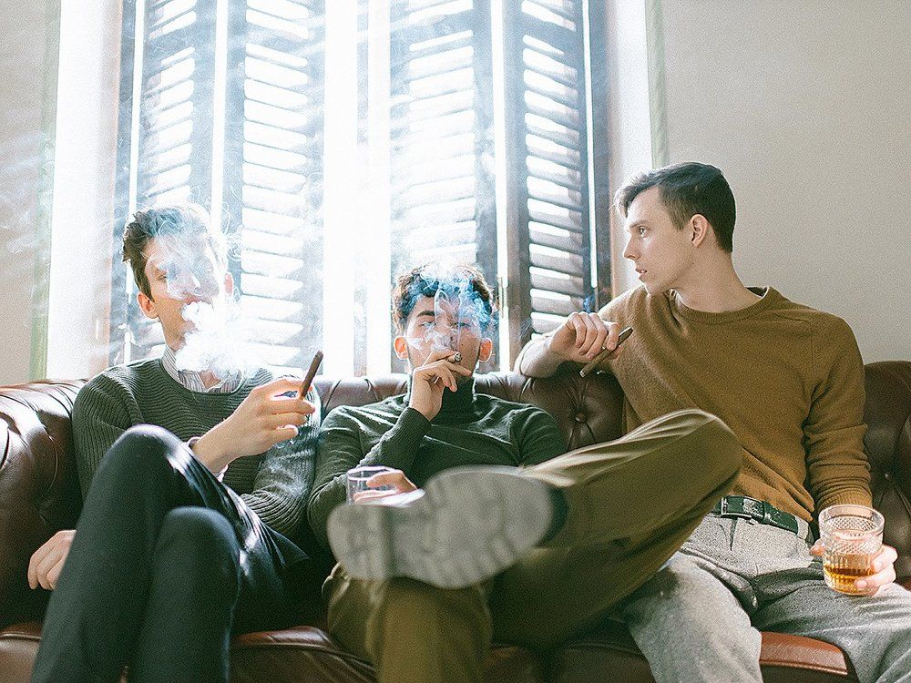 Мальчишник в барбершопе.