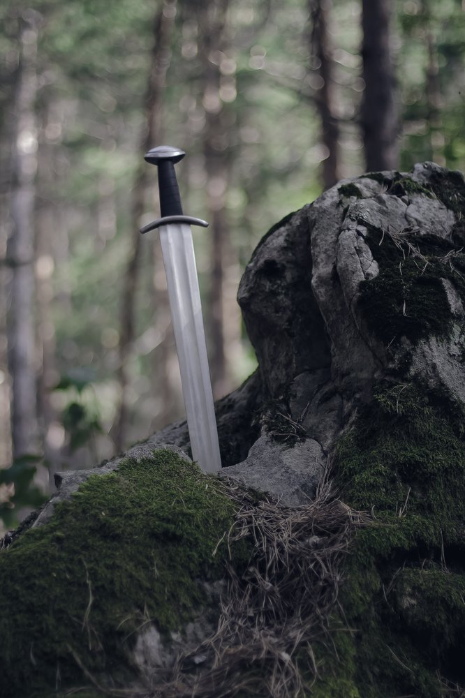 Меч в камне