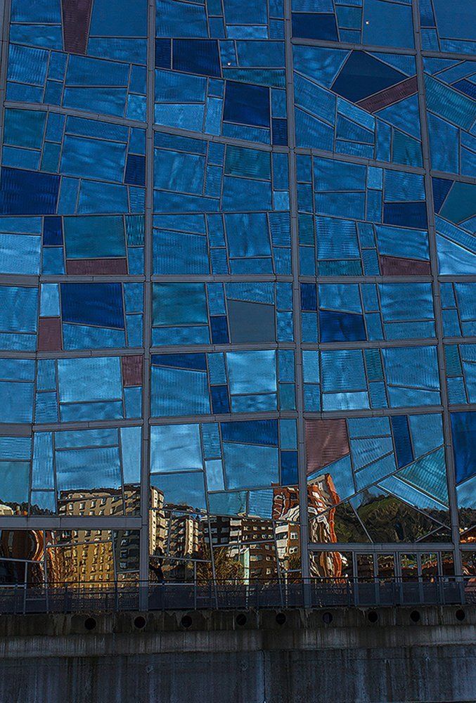 Окна-глаза города.