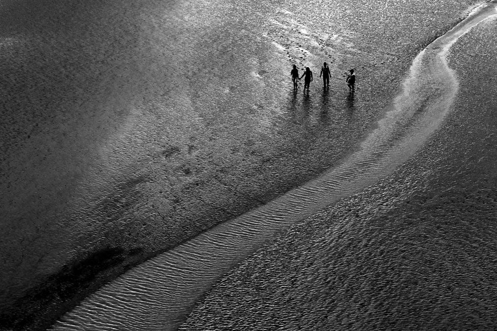 Passing by the line.