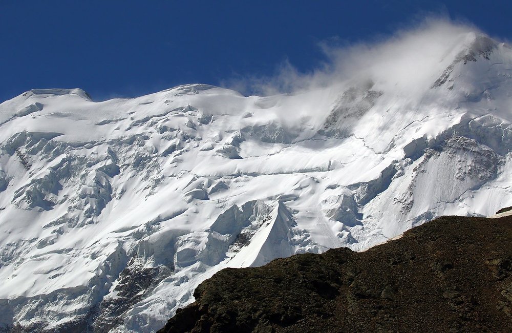 Безенгийская стена