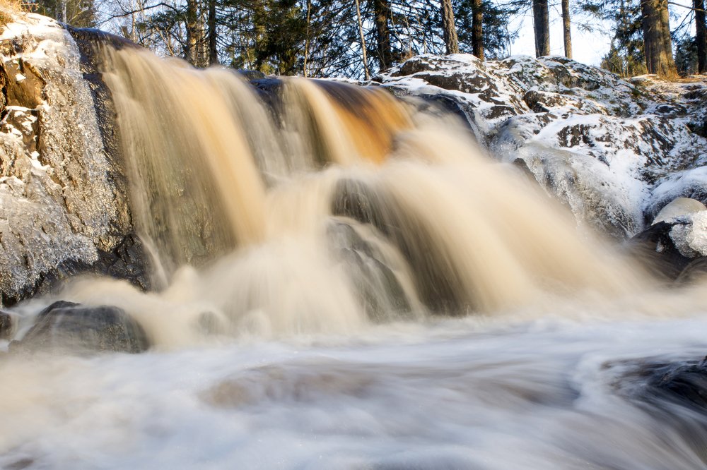 Рускеальский водопад