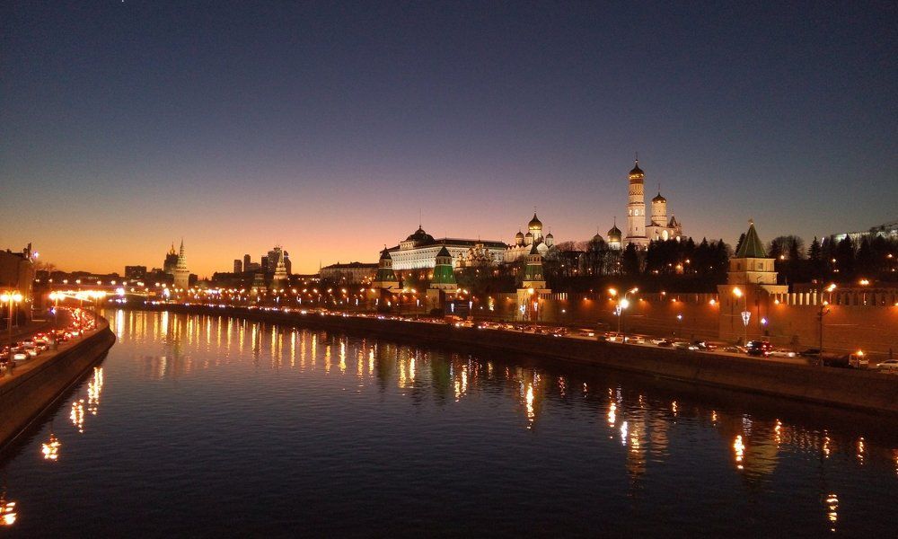 Москва вечерняя