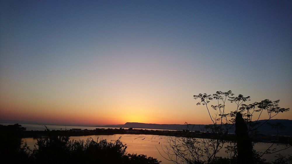 when the sun is going down