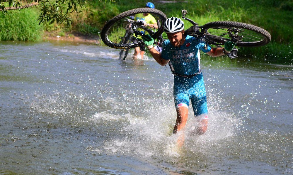 Там, где пехота не пройдёт и бронепоезд не промчится...
