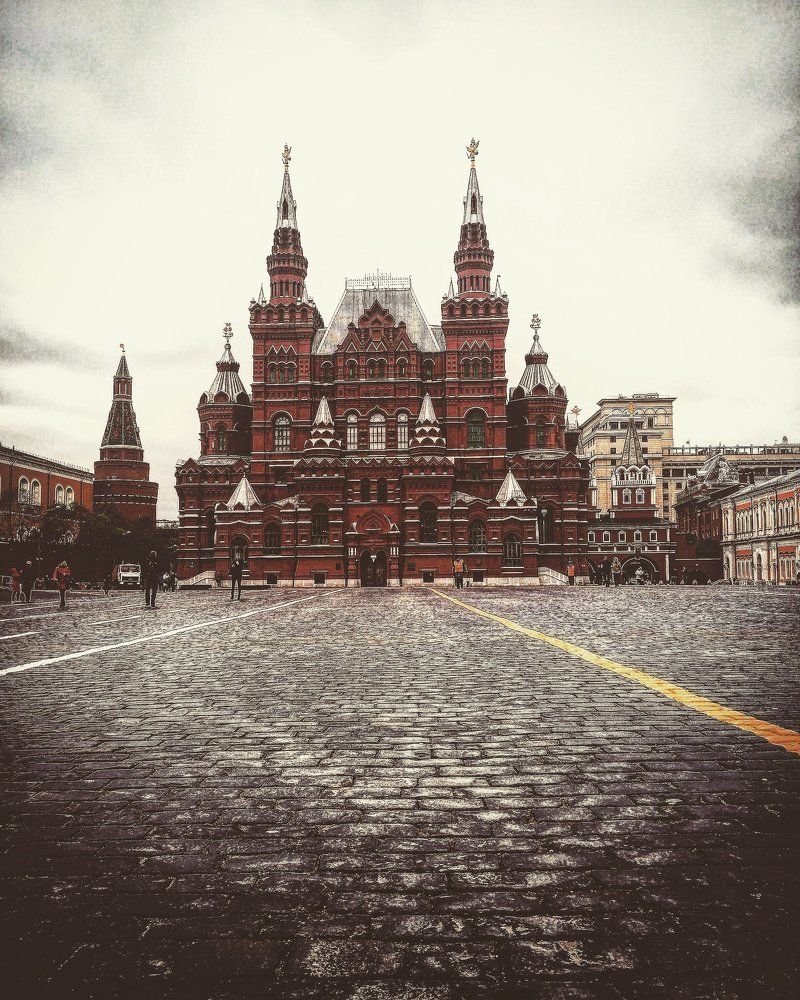 Walk on red square